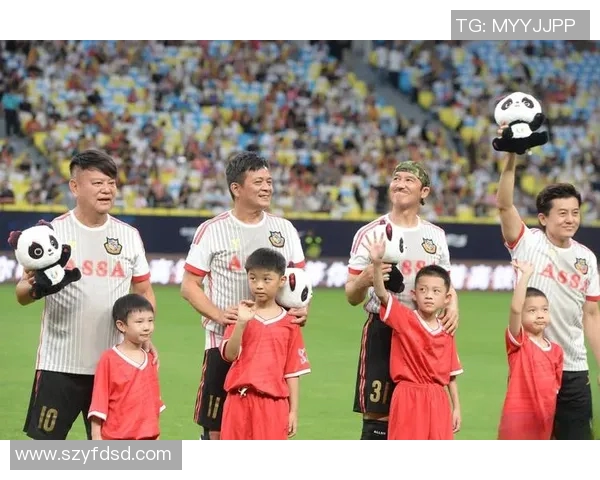 足球明星的12岁儿子展现惊人天赋引发媒体热议与关注