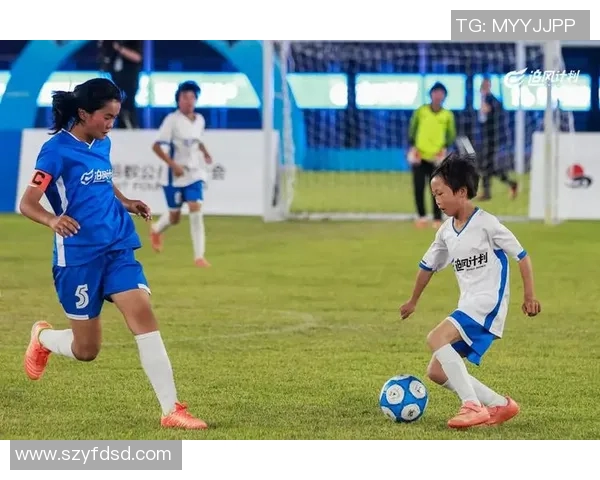 追逐梦想的脚步足球明星训练励志短片展现拼搏精神与坚持不懈的力量